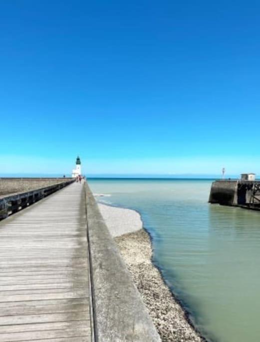 Logement A Deux Pas De La Plage Et Des Commerces Le Treport Bagian luar foto